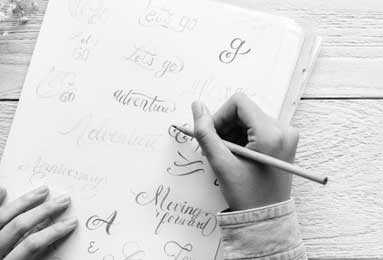 人工智能编程初创公司Cursor洽谈融资20亿美元 估值超过500亿美元